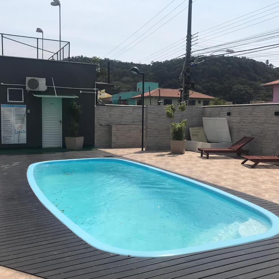 Praia World 佩尼亚 外观 照片
